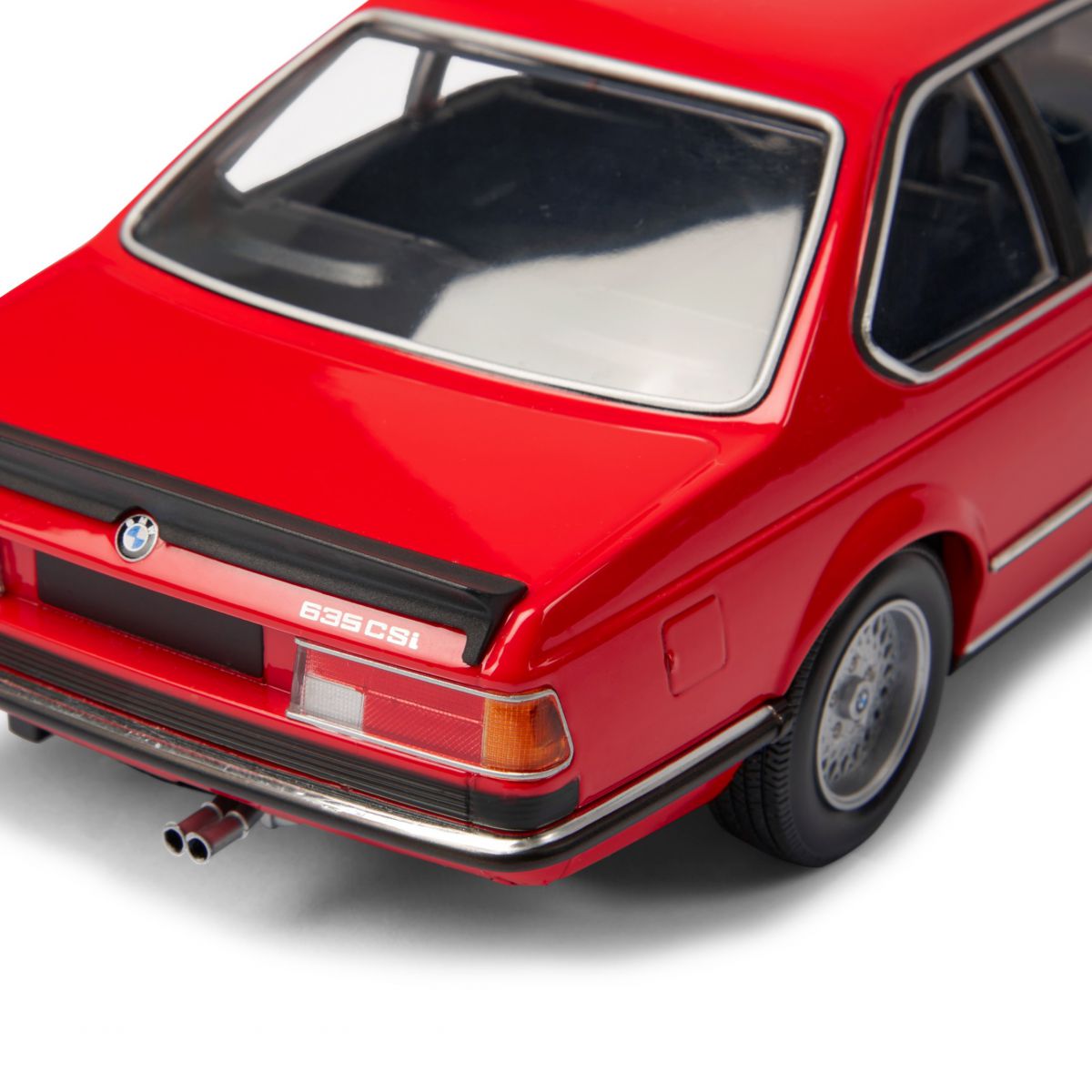 BMW 635 CSL模型車1:18